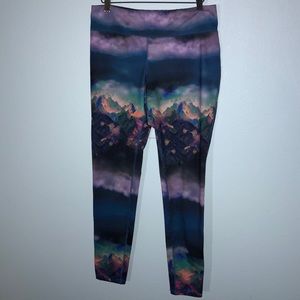 Colorful Mountainous leggings